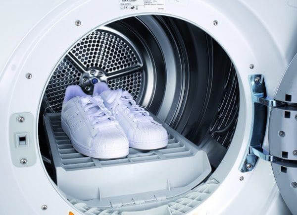 Советы по уходу за кроссовками: как организовать стирку в стиральной машинке