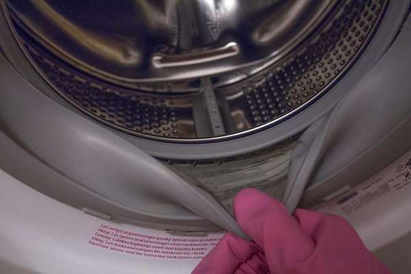 Грязная манжета стиральной машины