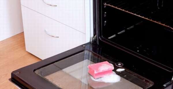 Как вымыть внутри духовку: действенные методы очищения