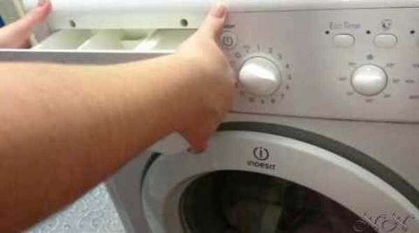 Как вытащить отделение для порошка в стиральной машине самсунг