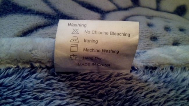 Как правильно стирать натуральные и синтетические пледы в стиральной машинке автомат