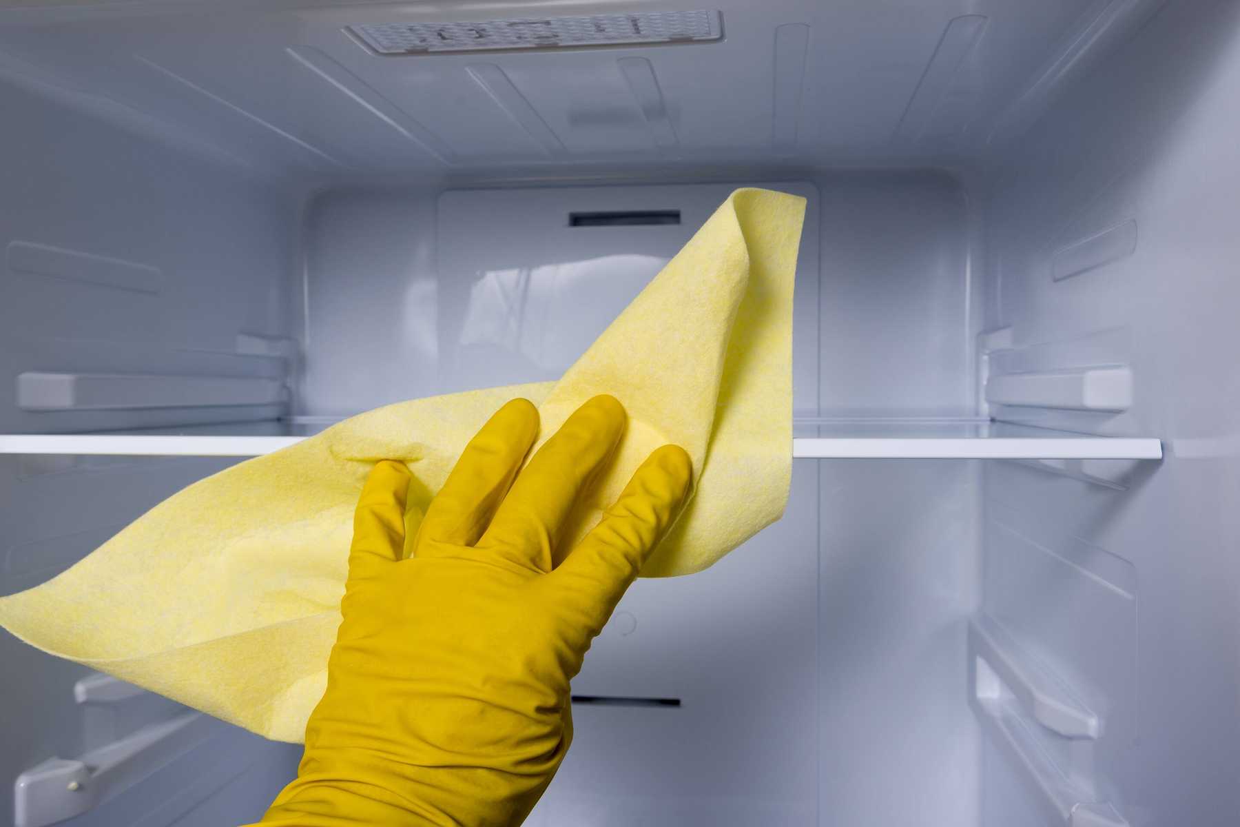 Лучшие способы как отмыть холодильник в домашних условиях